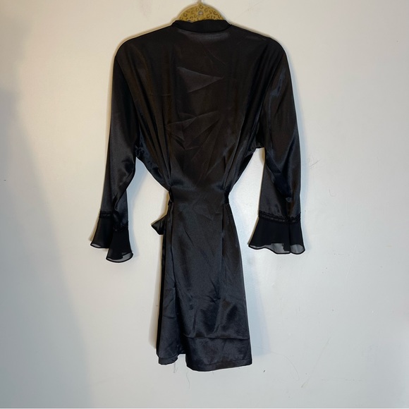 😍OSCAR DE LA RENTA Pink Label Black Ruffle Detail Robe Size Small - Picture 5 of 5